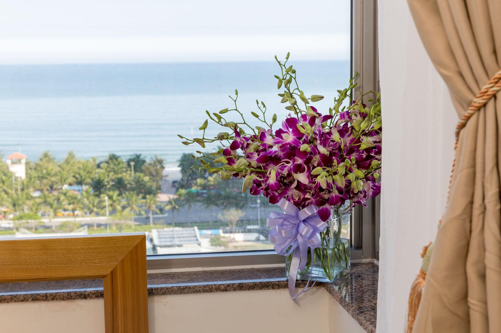 Grand Jeep Hotel Da Nang Exterior photo