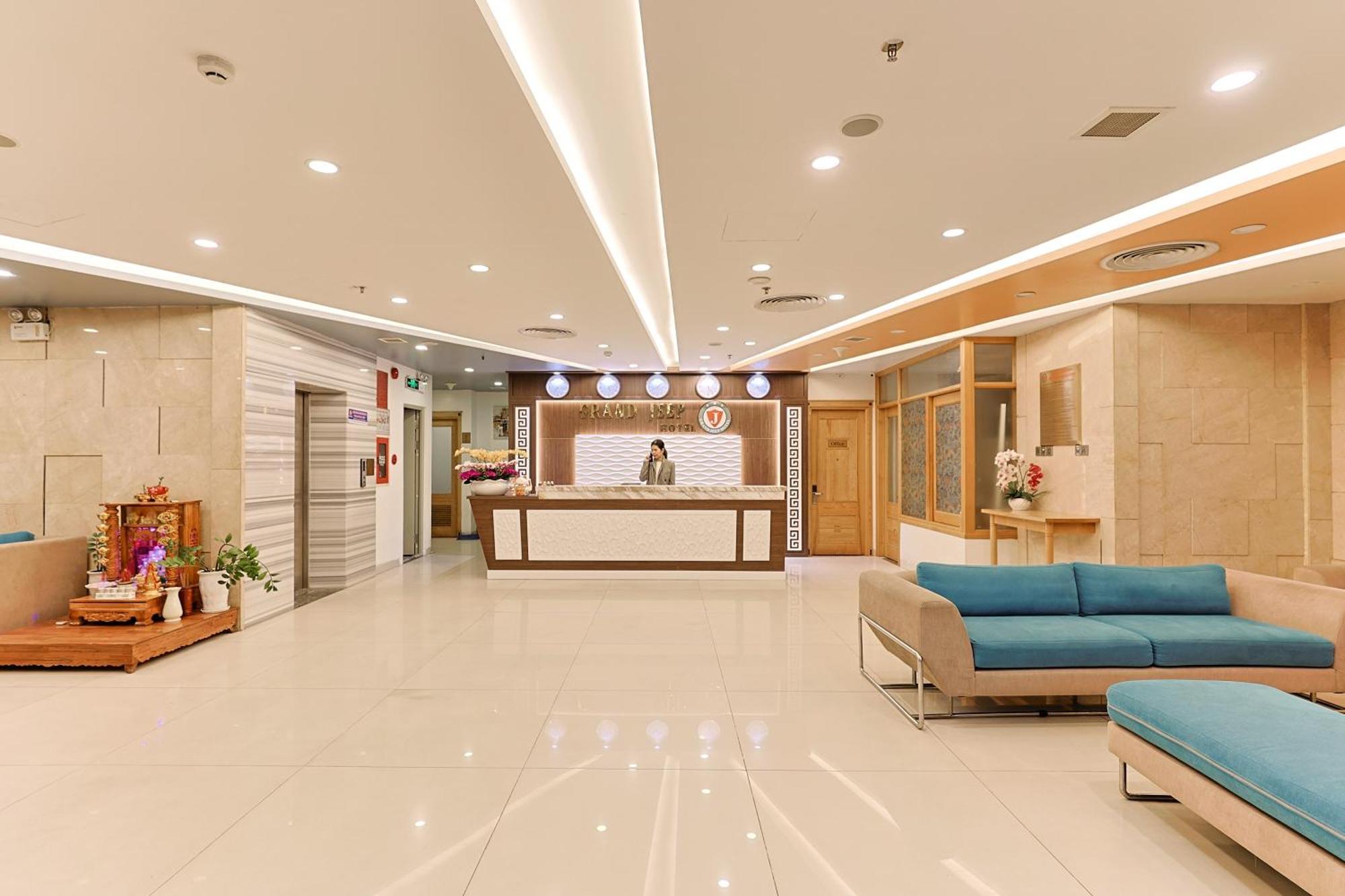 Grand Jeep Hotel Da Nang Exterior photo