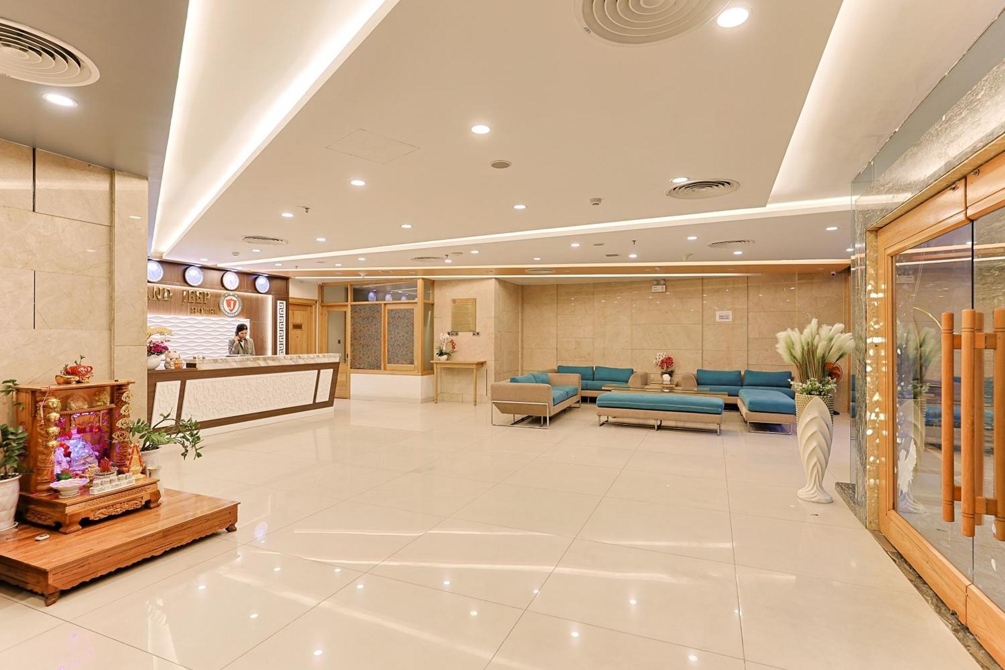 Grand Jeep Hotel Da Nang Exterior photo