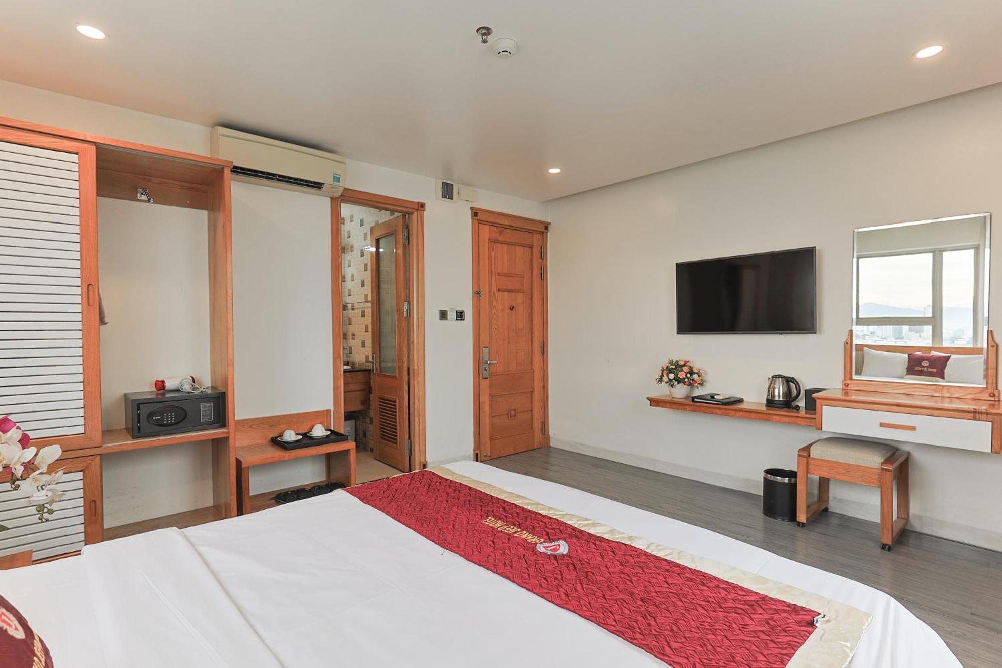 Grand Jeep Hotel Da Nang Exterior photo