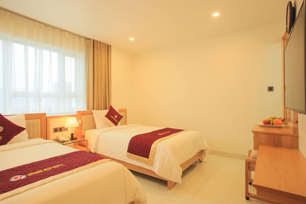 Grand Jeep Hotel Da Nang Exterior photo
