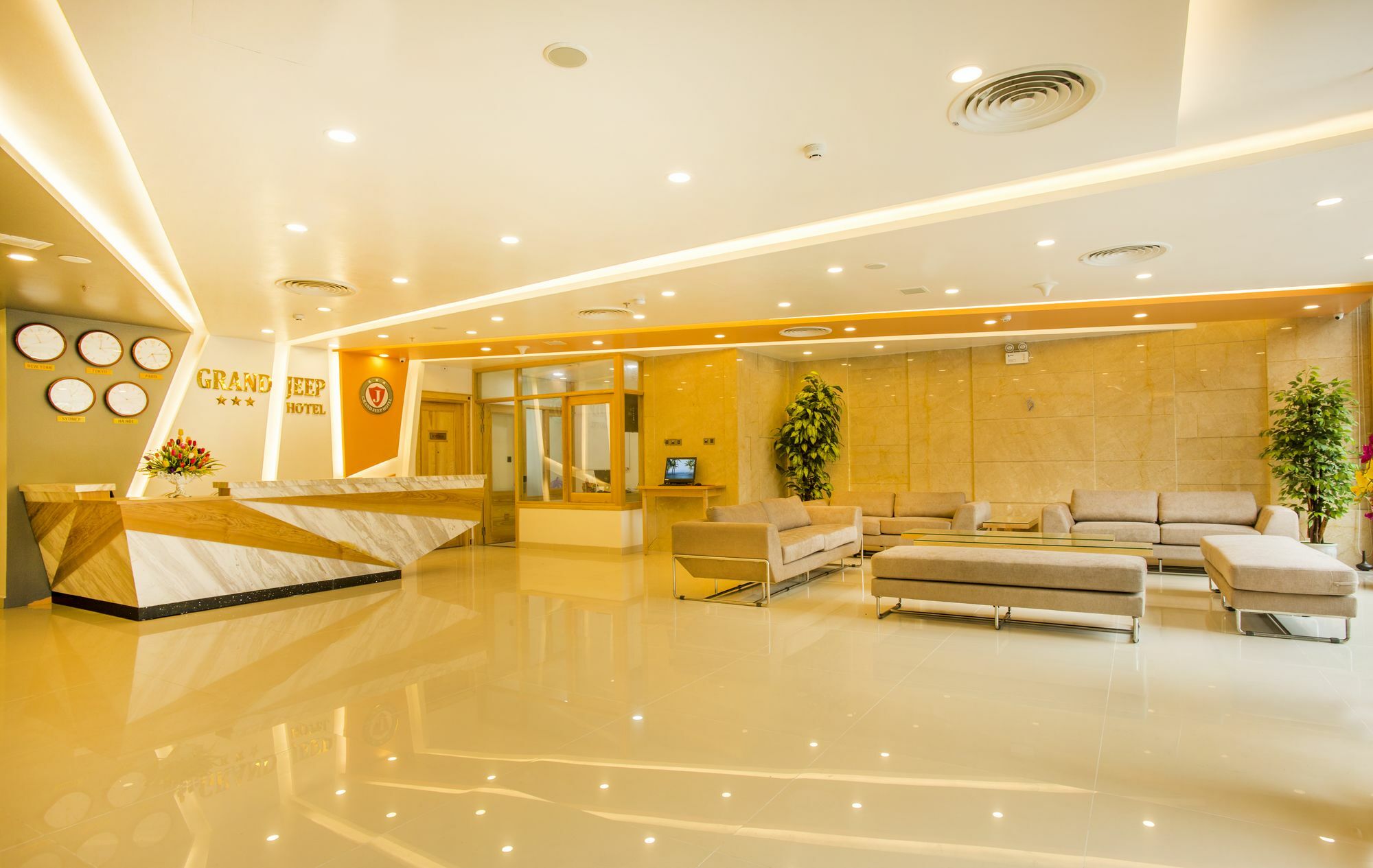 Grand Jeep Hotel Da Nang Exterior photo