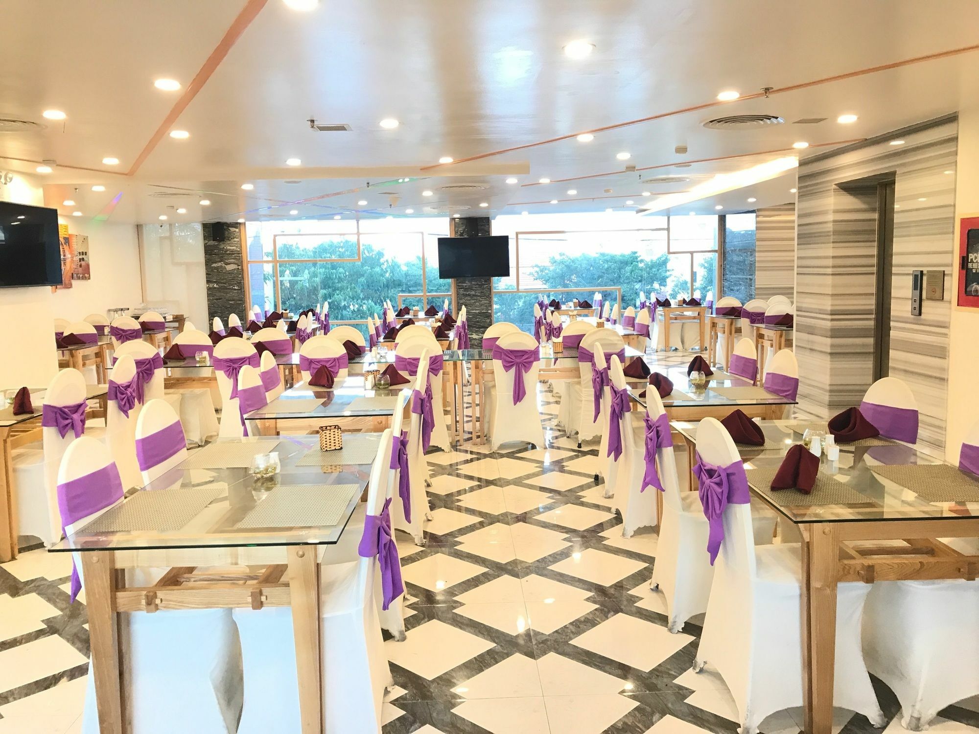 Grand Jeep Hotel Da Nang Exterior photo